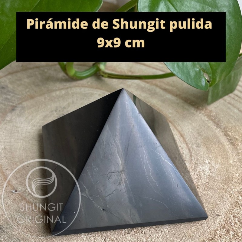 Pirámide pulida de Shungit 9x9